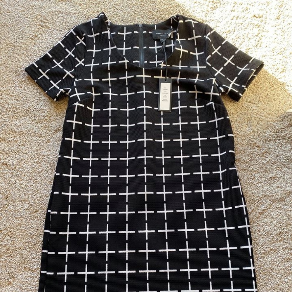 Romeo & Juliet Medium Dress